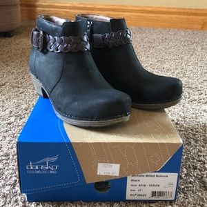 Dansko Maria Ankle Bootie sz 37 (6.5-7) very cute